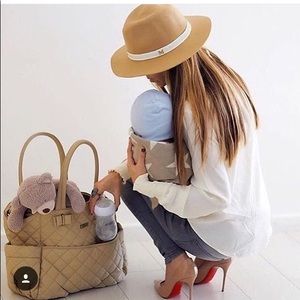 Meet your Posher, Cookie